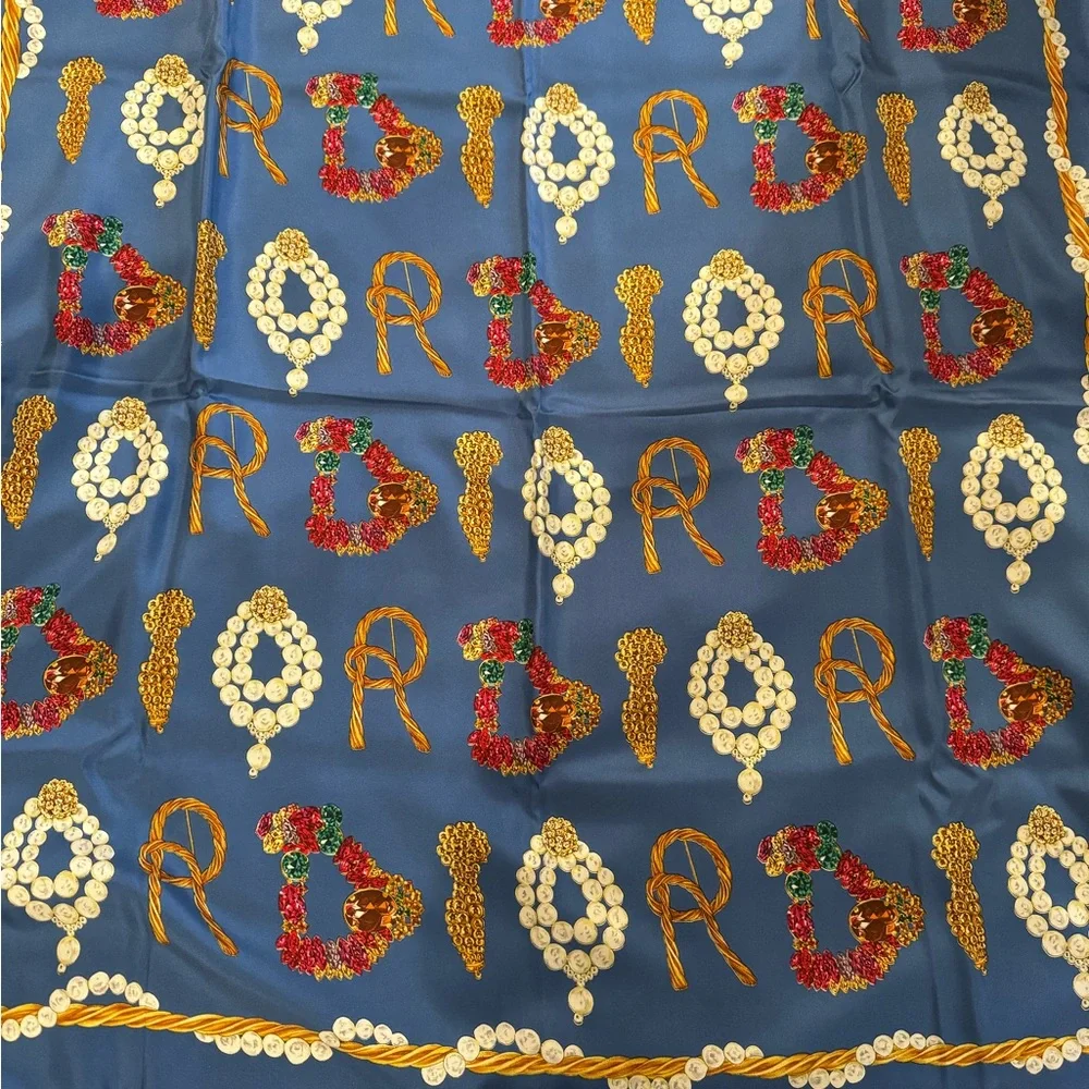 Vintage silk Christian Dior Jewel 💎 scarf